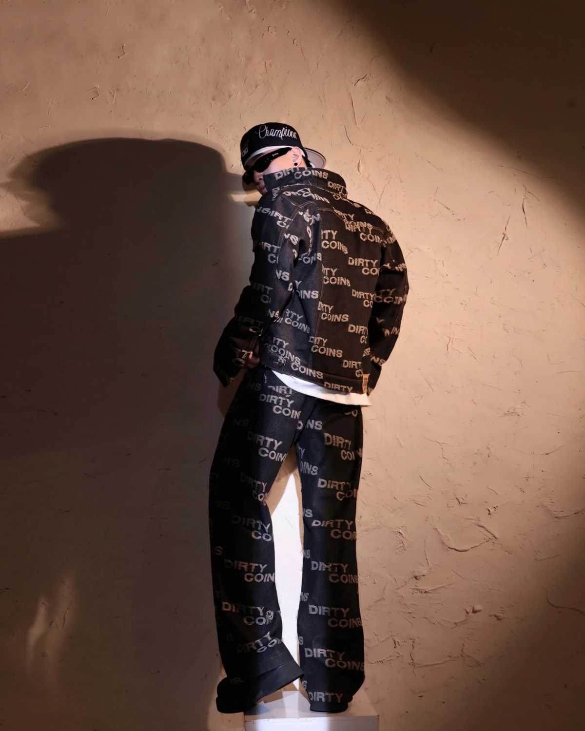 Quần Dài DirtyCoins Denim Baggy Frayed Logo
