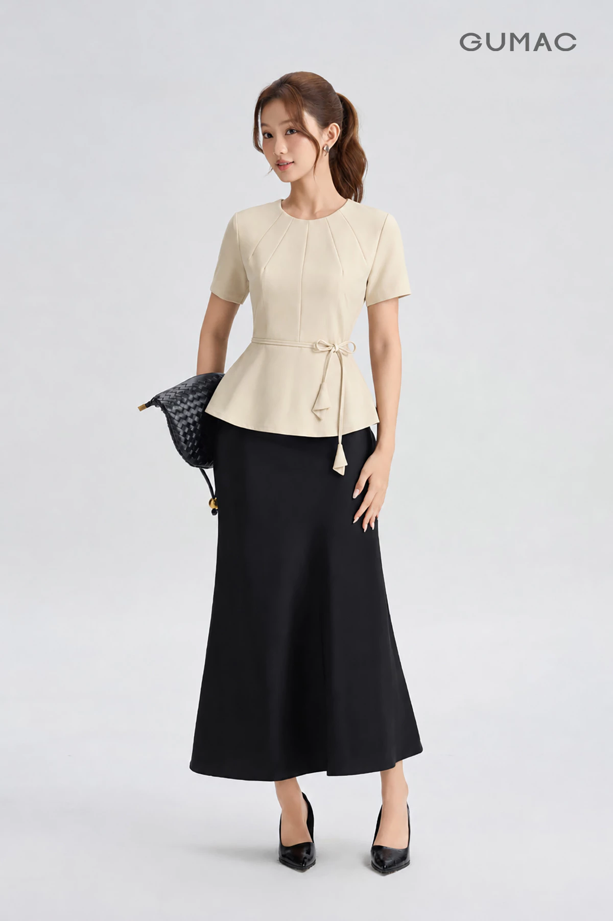 [NHẬP MÃ AFFTHAG GIẢM 99K] Áo Kiểu Nữ GUMAC Form Peplum Cổ Tròn Tay Ngắn Chiết Eo Phối Dây Thắt Eo Nữ Tính LAG06032