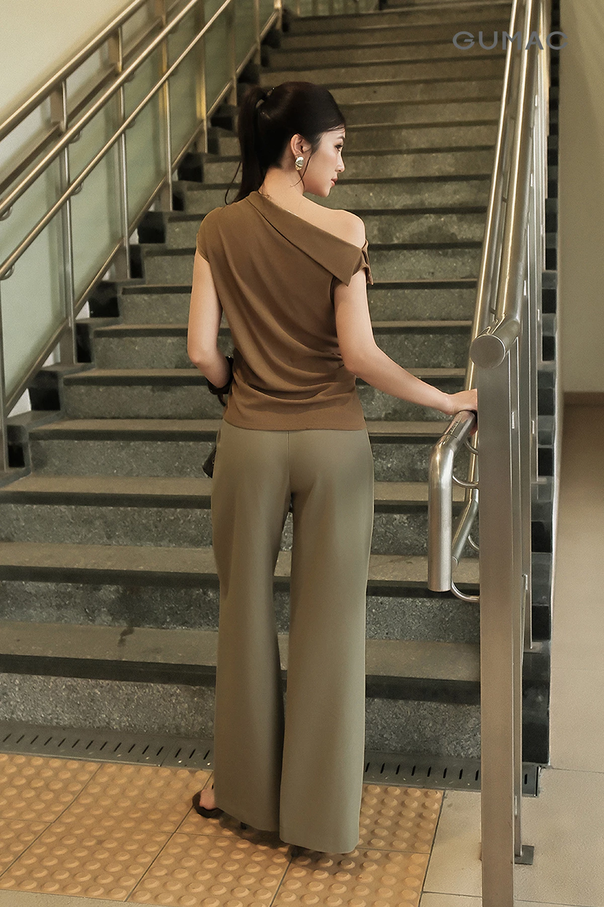 Quần Kaki Nữ Gmorning - GUMAC Ống Rộng Xếp Ly Túi Tam Giác Một Lớp Dễ Phối Đồ Đi Làm Đi Chơi YQJG06023