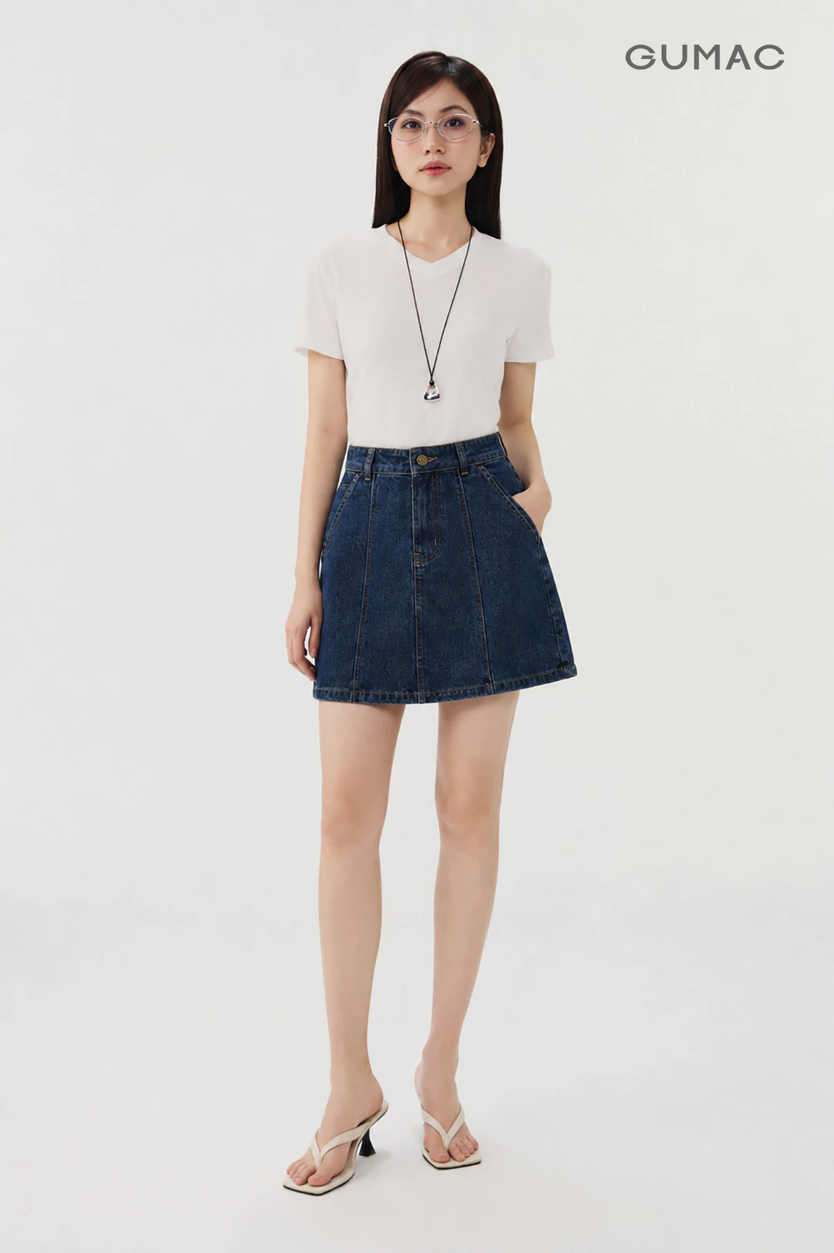 Chân Váy Jeans Nữ GUMAC Form A Thêu Chỉ Nổi Có Lót Quần Trẻ Trung Dễ Phối Đồ Đi Chơi Đi Học LVJG06015