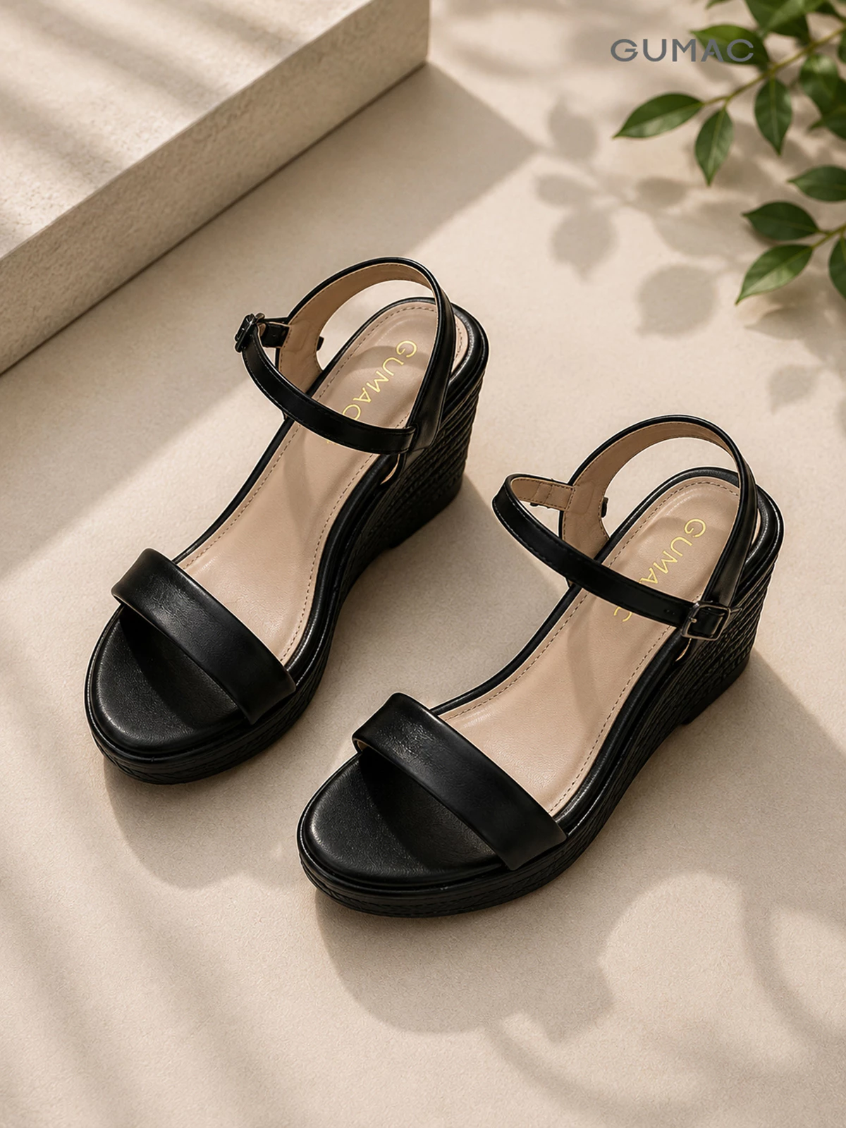 Giày Sandal Nữ GUMAC Đế Xuồng 9cm Quai Ngang Êm Chân Phù Hợp Đi Làm Đi Chơi GG07009