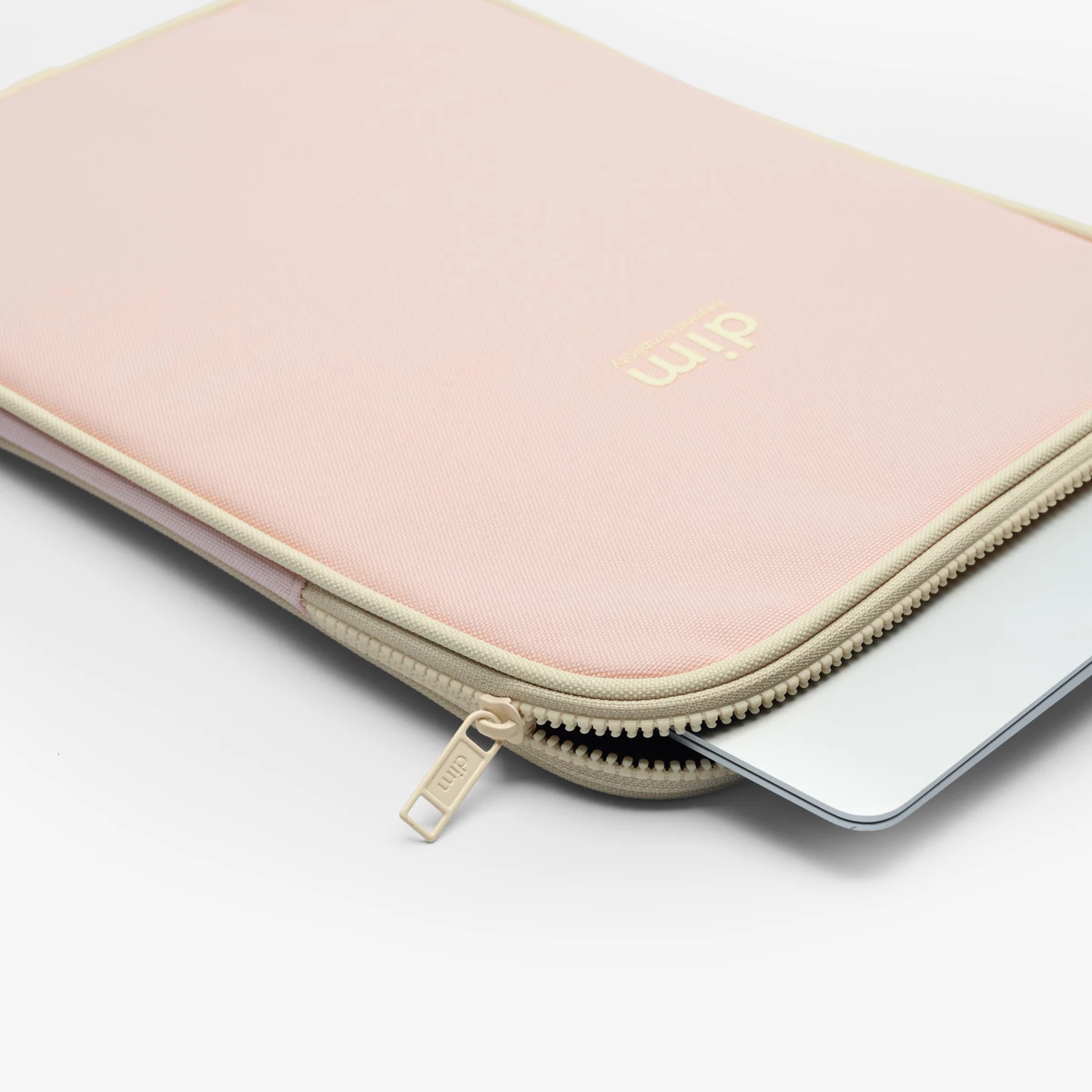 Túi chống sốc laptop 14 inch DIM Basic Laptop Sleeve - 5 màu (Fit 13.3 - 14 inch)