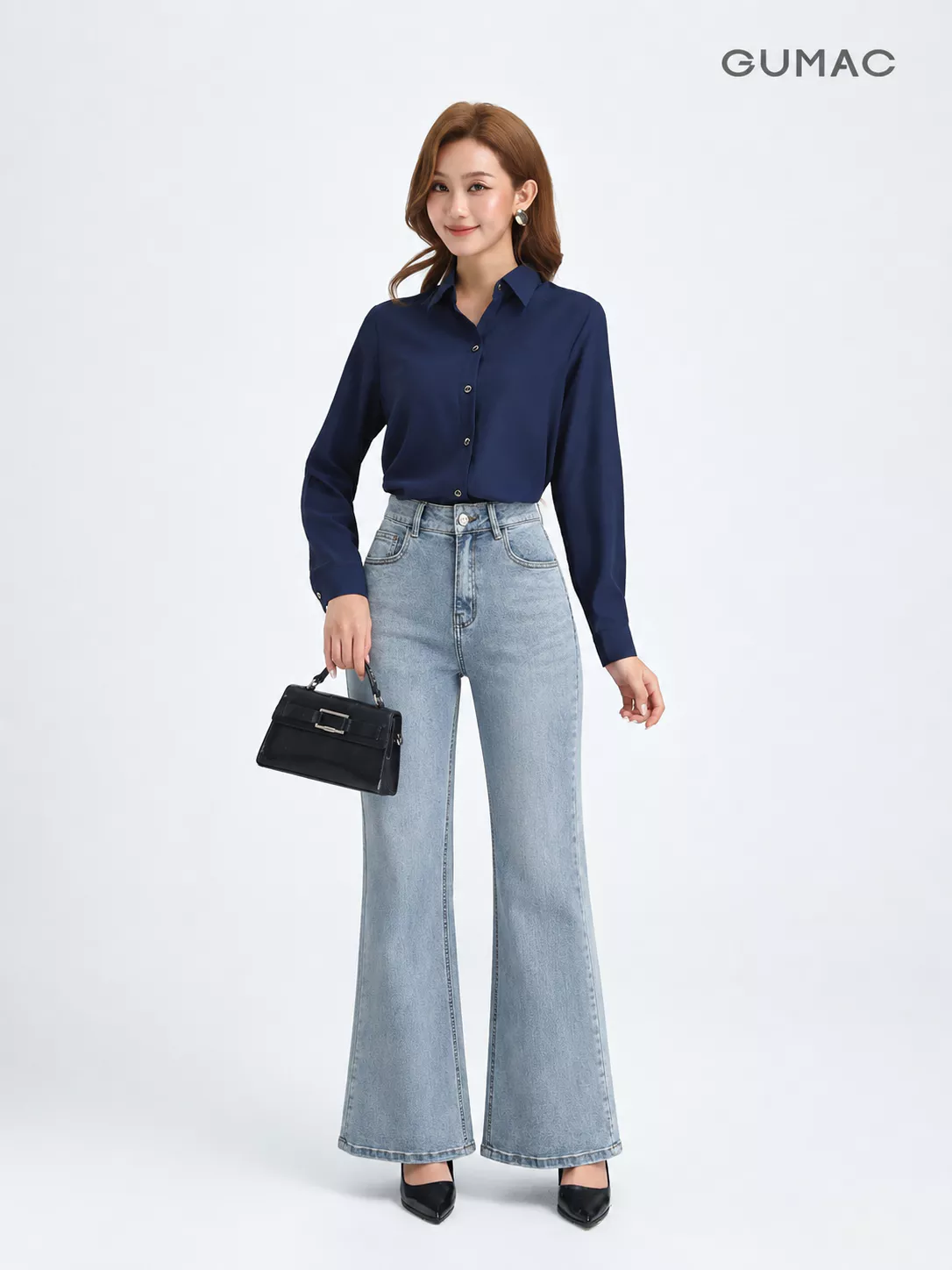 Quần Jeans Nữ GUMAC Form Ôm Ống Loe Nút Logo Gumac Túi Hàm Ếch Tôn Dáng Túi Sau Thanh Lịch LQJG07091