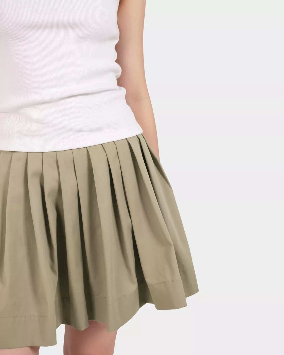 Chân Váy Ngắn Kaki Xếp Ly Dáng Xòe, Váy Xòe Ngắn Có Quần Bảo Hộ - Kiki Skirt - THE J STUDIO