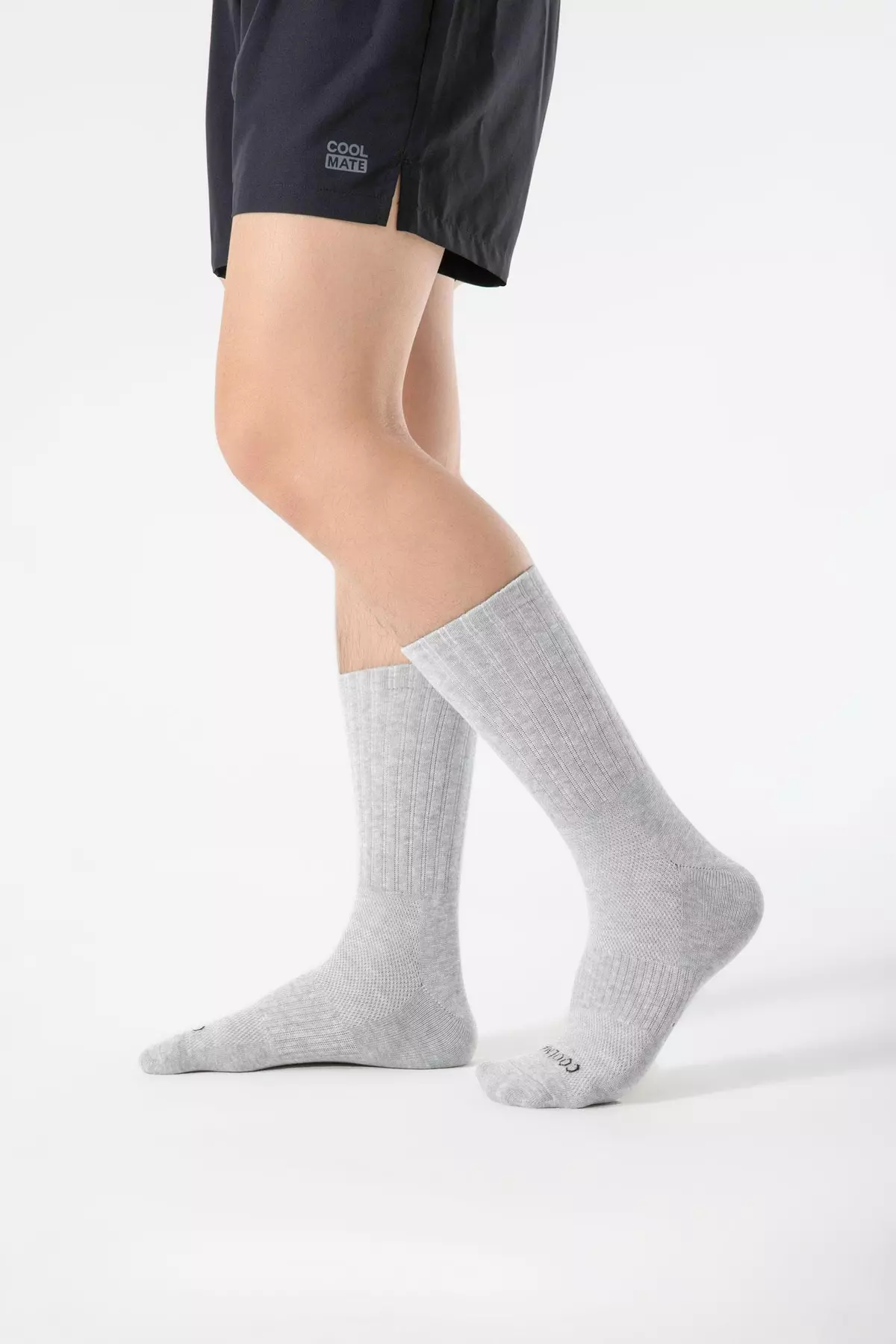 Combo 2 Tất thể thao active cổ dài thấm hút tốt Coolmate