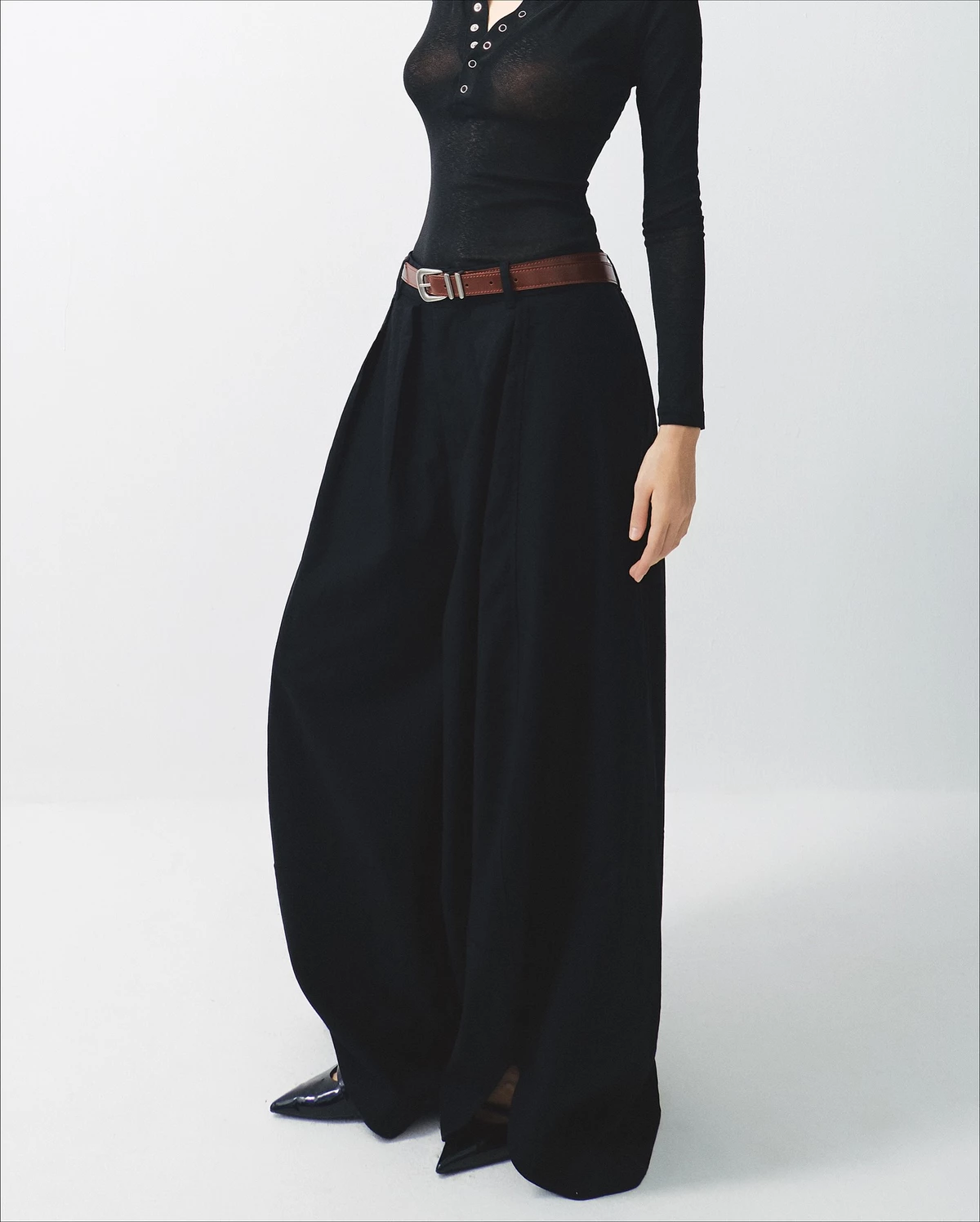Quần Dài Dáng Rộng Ống Loe - LOTUS PANTS