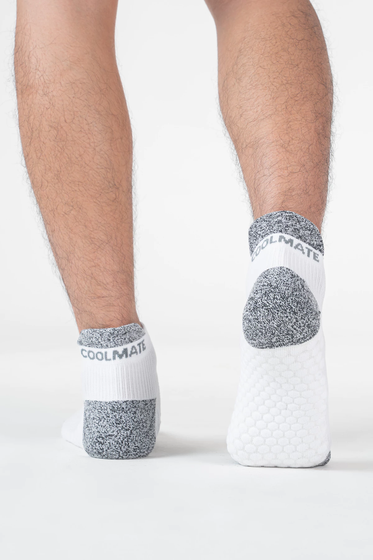 Combo 2 Đôi Tất Vớ thể thao unisex chạy bộ Grip Compression Cushion Socks Coolmate