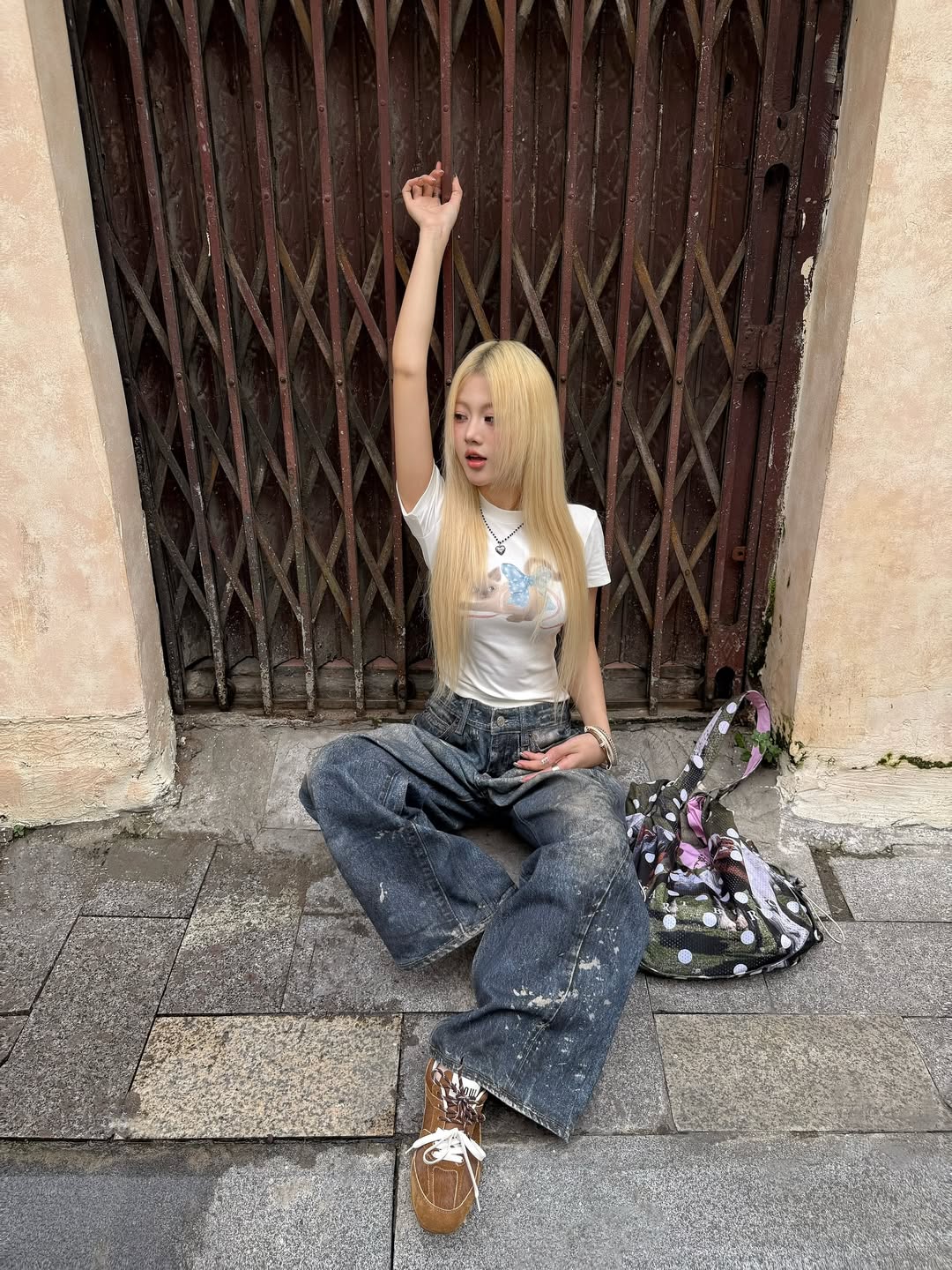 LSOUL Áo Croptop Tay Ngắn In 3D Qiqi Top + Quần Jeans Baggy Họa Tiết Loang Yeom Bottom Ver 2 A25102839