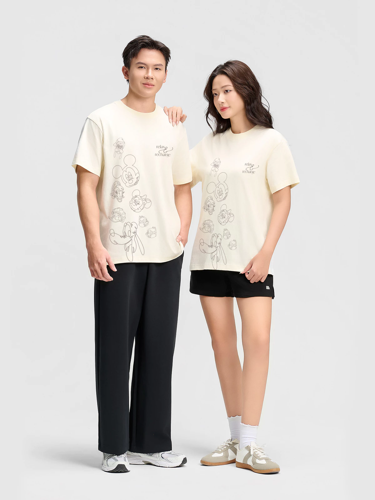 [BST MIRL]Áo thun nam nữ 100% Cotton Relaxed Fit IN Floating Mickey & Friends - Áo đôi Coolmate