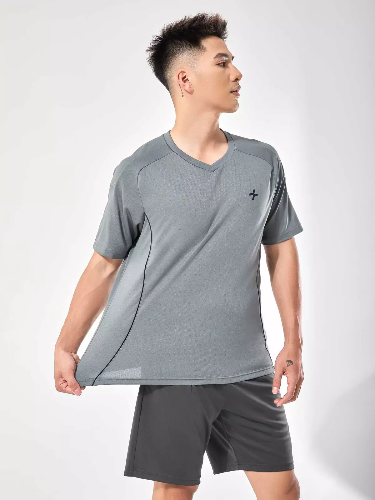 Áo thun thể thao nam Pickleball Tennis FlexLine Active V-neck thấm hút tốt thoáng khí Coolmate