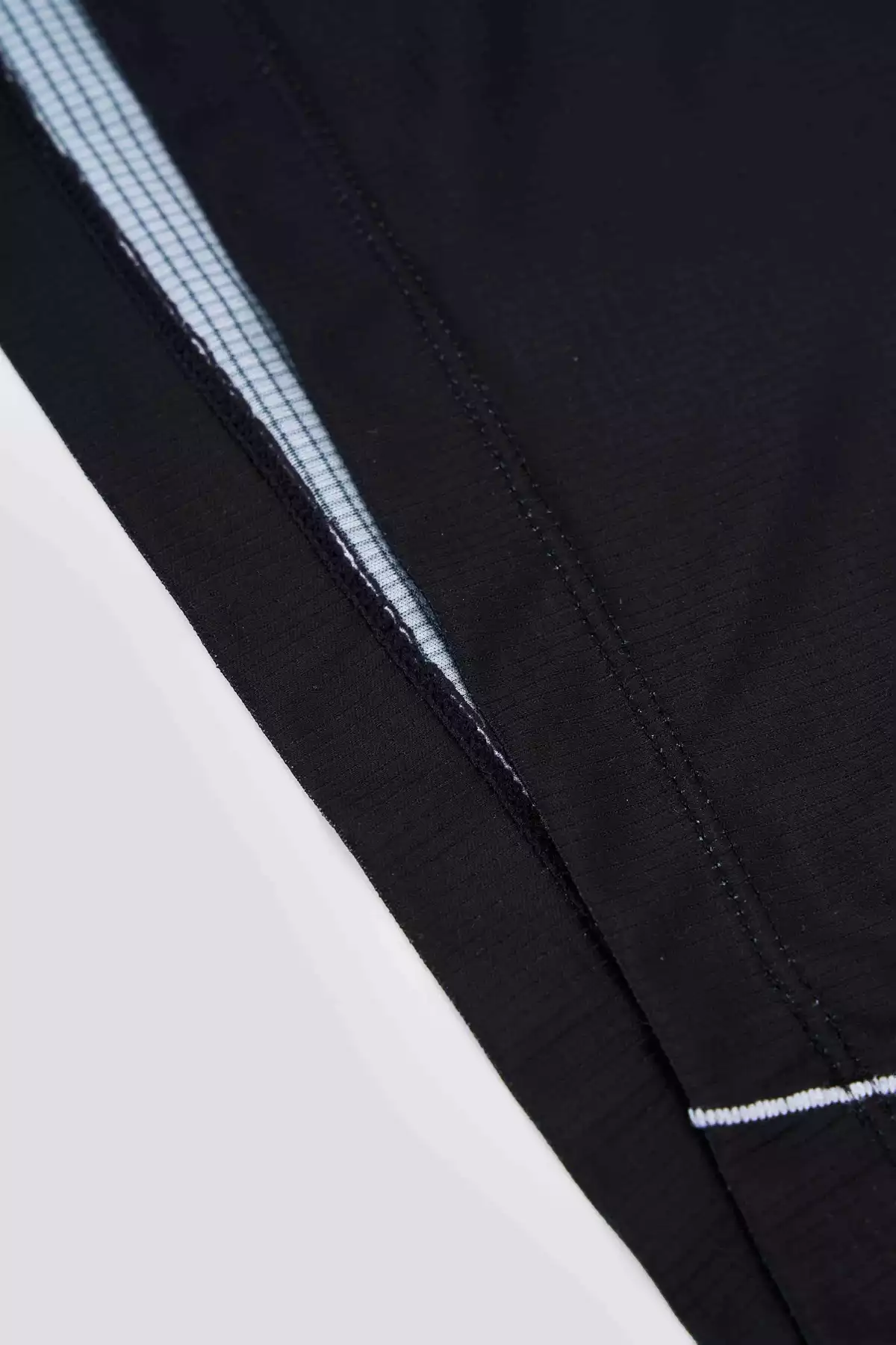 Áo Thun TShirt thể thao nam chạy bộ Running Graphic Ventra Gradient siêu nhẹ, nhanh khô Coolmate