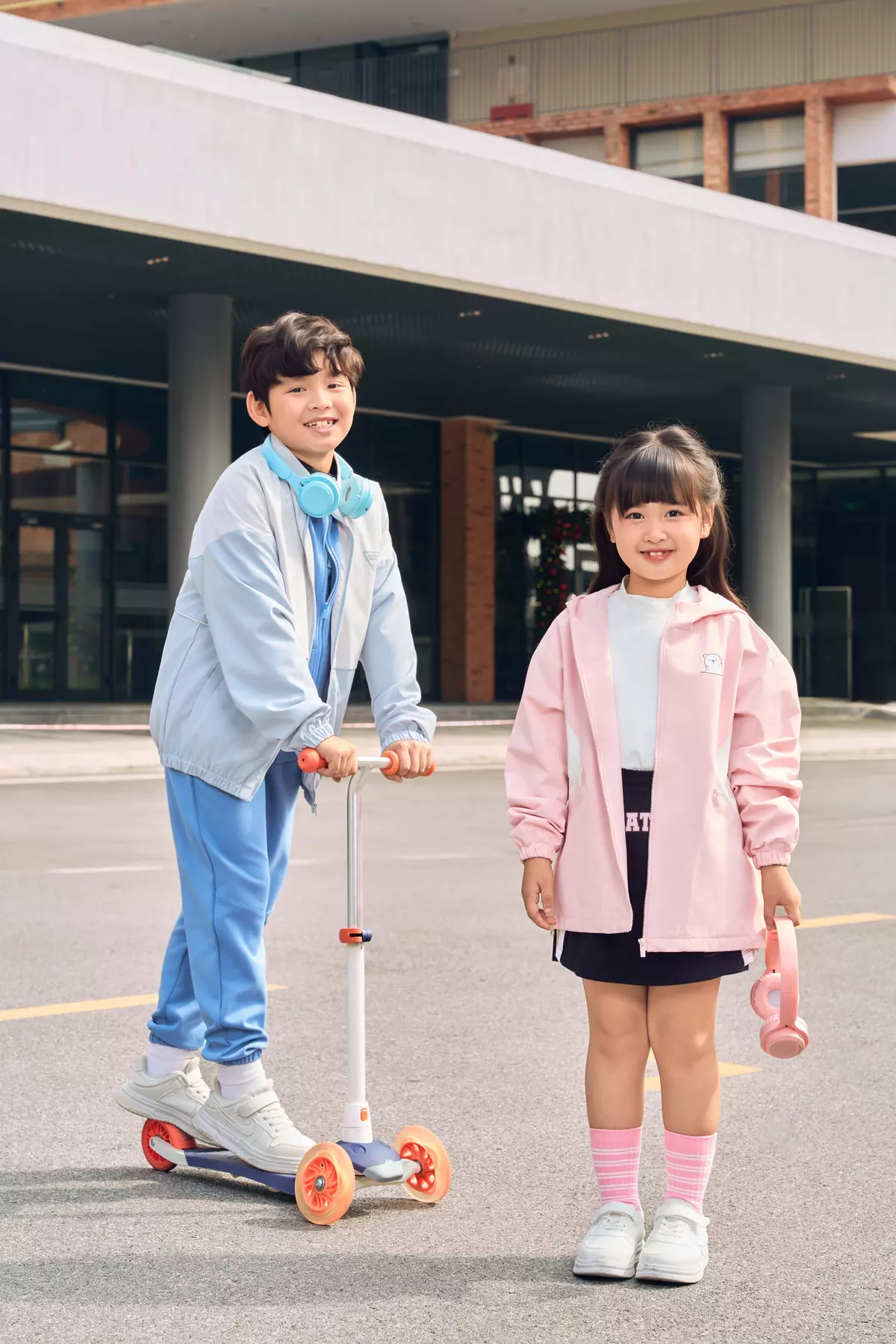 Áo Khoác Gió Bé Gái Dễ Thương 5S FASHION Can Phối Mũ Liền Ấm Áp G0AKG25005