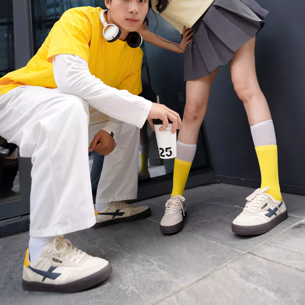 Giày Sneaker Nam Nữ DC48 MIDNIGHT AMBER Dincox Shoes Đế Bằng - Da phối Suede Cao Cấp
