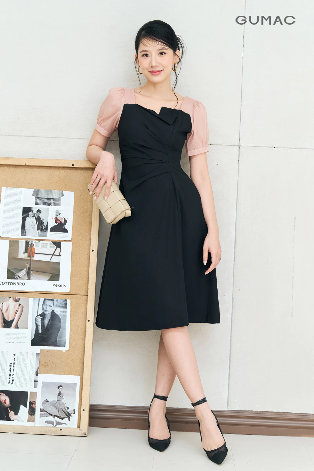 Đầm Nữ GUMAC Form A Cổ Vuông Bẻ Kiểu Tay Phồng Phối Tơ Xếp Ly Tạo Kiểu Thanh Lịch LDE0701