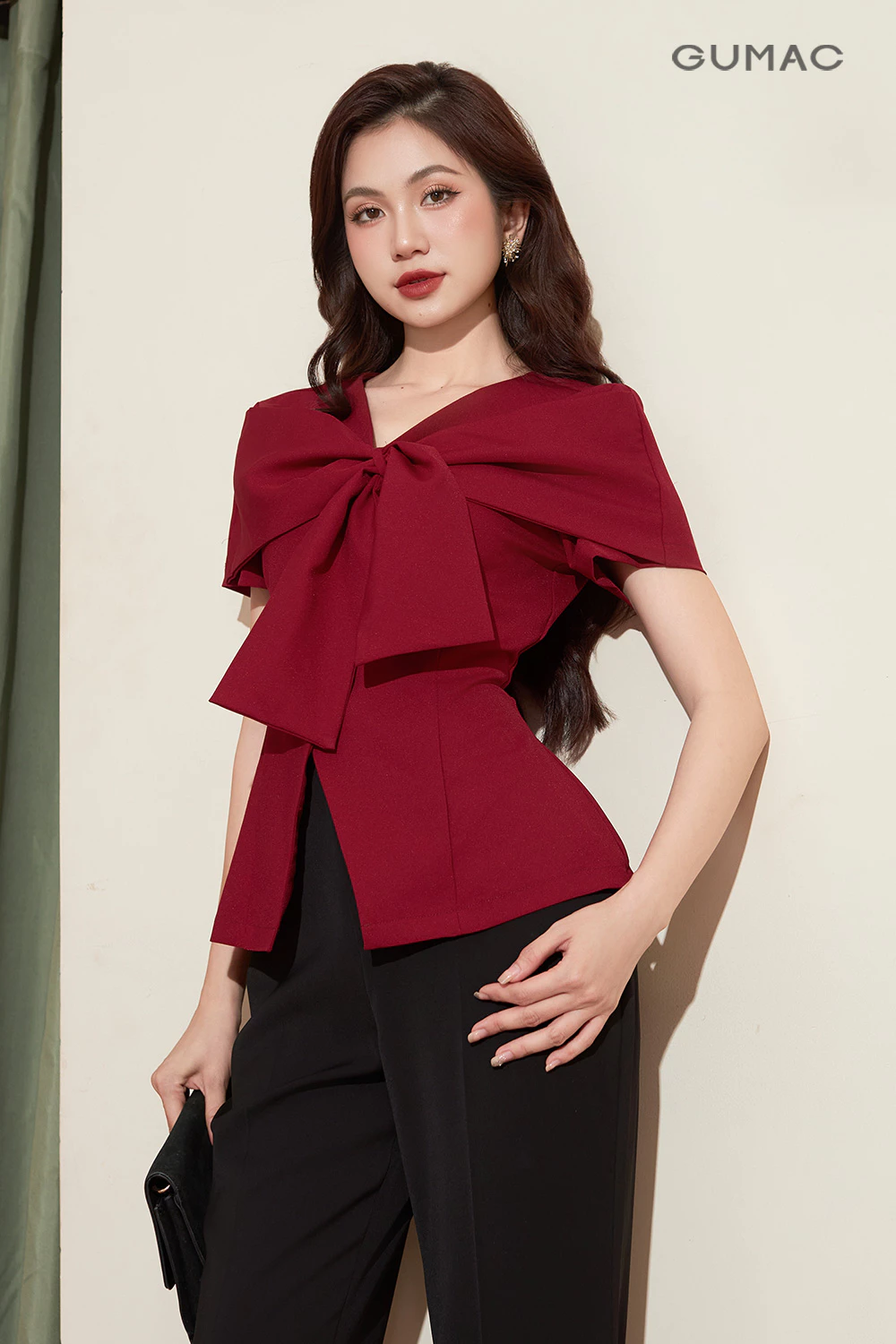 Áo Peplum Nữ GUMAC 1 Lớp Cổ V Hẹp Tay Ngắn Dáng Suông Phối Vạt Đắp Chéo Nẹp Lai Thanh Lịch AF12001