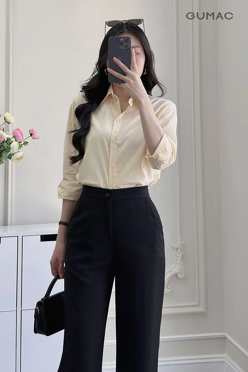 Áo sơ mi nữ Gmorning - GUMAC tay dài rộng thêu chữ sau áo si xịn thoáng mát YAE12085