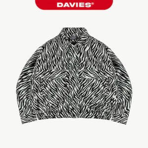 Áo khoác bomber nỉ họa tiết ngựa vằn DAVIES logo inox thiết kế túi 2 túi kèm lót dù Zebra Classy Crop Jacket| D36-AK2-ZE