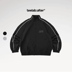 Áo Khoác Gió Teelab Alter V Line Oversized Jacket AK140