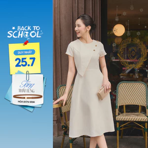 Đầm Nữ Dáng A GUMAC Có Phối Bản Phía Trước Kiểu Đính Phụ Kiện Kim Loại Có Túi Sườn DG07049