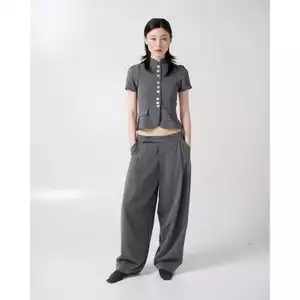Áo Nữ Tay Bồng Có Nút Cổ Đứng 67PERCENT/67% - TAILORED SCULPT TOP