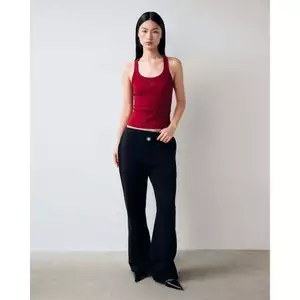 Eleven - Áo Tank Top Vải Thun Gân Thêu Mono | Màu Đỏ Rượu