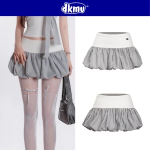 Chân váy bí phồng ngắn phối sọc nhí DKMV lưng thấp chất liệu thun ôm eo thiết kế logo inox Cá Jimin Skirt | K-SET10-V