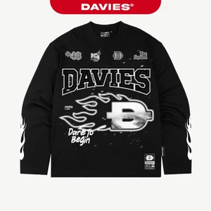 Áo thun tay dài form rộng in hình DAVIES họa tiết trước ngực màu đen cotton Ember Drift Long Sleeve Tee| D-T14