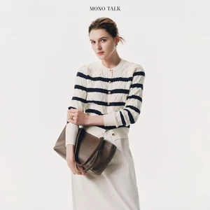 Áo cardigan len lông thỏ vặn thừng The Cable Cardigan Mono Talk - MCS26W-T30009FB
