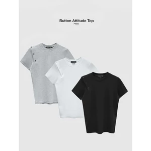 HYPNOTISM | BUTTON ATTITUDE TOP - Áo thun gân cổ tròn tay ngắn basic phối nút vai