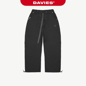 Quần dù nam nữ ống suông DAVIES lưng thun phối khóa cài hình thêu logo đính nút bạc màu đen Trooper Pants |D-Q13