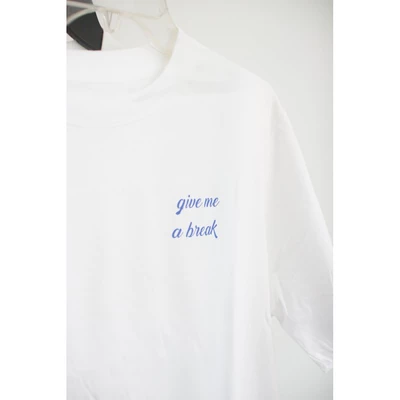 Áo thun cotton 100% in chữ Give me A break