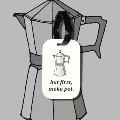 Thẻ hành lý của chodole làm bằng gỗ ép cán nhựa cao cấp in hình But first, moka pot