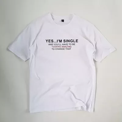 Áo thun tay ngắn unisex Chodole cho cả nam và nữ, chất liệu vải cotton in hình yes i am single.