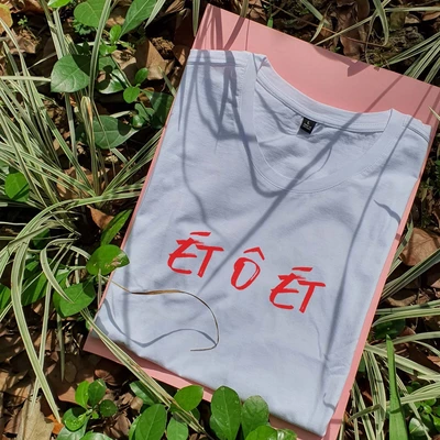 Áo thun tay ngắn unisex Chodole cho cả nam và nữ, chất liệu vải cotton in chữ ÉT Ô ÉT SOS (nhiều màu)