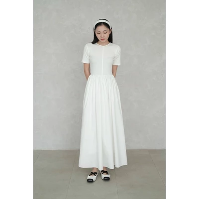 RUBIES Maya Dress - Đầm Dài Nữ Vải Thun Phối Kate Dáng Tùng Xòe Tay Ngắn Cổ Tròn