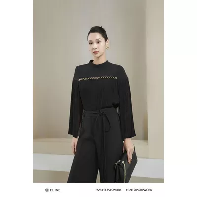 Áo đen phối chiffon dập ly xích ngực thiết kế Elise FS2411135TSWOBK