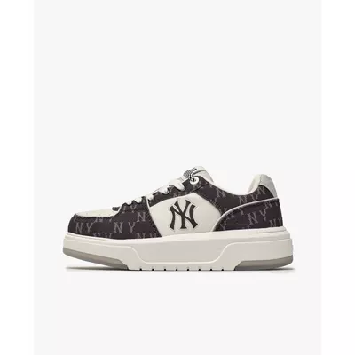MLB - Giày sneakers unisex cổ thấp Chunky Liner Denim Monogram_3ASXM016N-50BKS