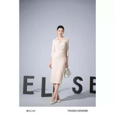 Đầm bút chì be sữa xếp nhún peplum thiết kế Elise FW2506115DIWOBE