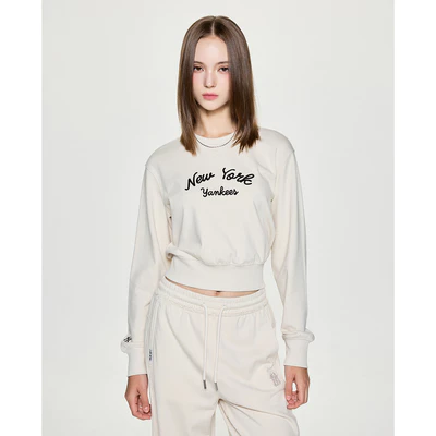 MLB - Áo sweatshirt nữ tay dài phom croptop Basic Lettering_3FMTB2454-50CRS