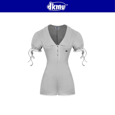 Jumpsuit nữ ngắn tay bồng phối ren DKMV thiết kế tay áo thắt nơ cổ bẻ màu xám ôm dáng đáng yêu Se Na Jumpsuit | K-J1-X