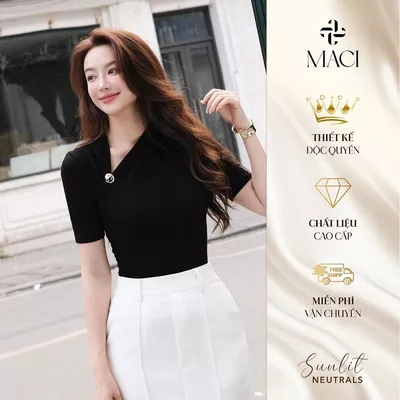 Áo Thun Đen Trắng Cổ Chéo Khuy Vàng MACI MCAATDE0081 Thời Trang Nữ Thiết Kế Độc Quyền