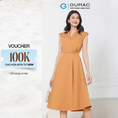 Đầm nữ GUMAC form A xòe thiết kế cổ V bẻ đính nút vai eo cao xếp ly trước màu nâu  DF04002