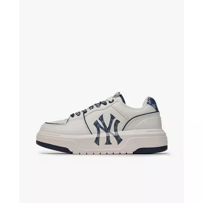MLB - Giày sneakers unisex cổ thấp Chunky Liner Embo Monogram_3ASXM046N-50NYS