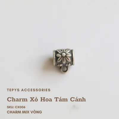 Charm Xỏ Hoa Tám Cánh