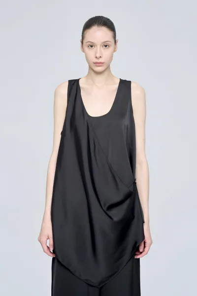 MERGE TANK - BLACK