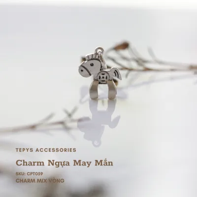 Charm Ngựa May Mắn