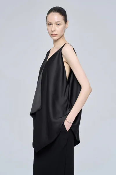 AGNES TOP - BLACK