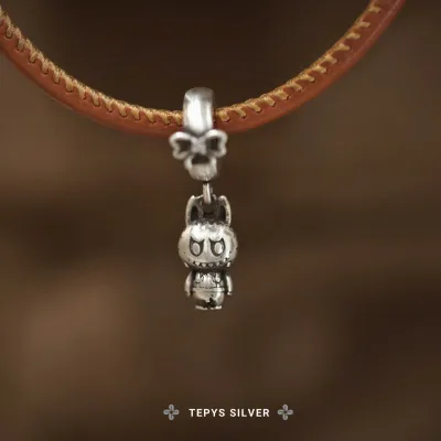 Charm bạc Labubu
