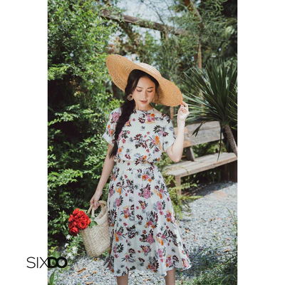 Chân váy hoa lụa dáng xòe xếp li to thời trang SIXDO (Cream Floral Midi Silk Skirt)