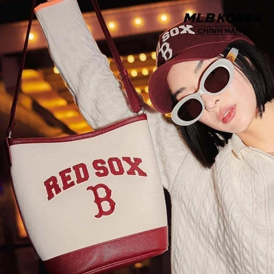 MLB - Túi đeo vai nữ Varsity Basic Canvas Bucket_3ABMS093N-43CRD